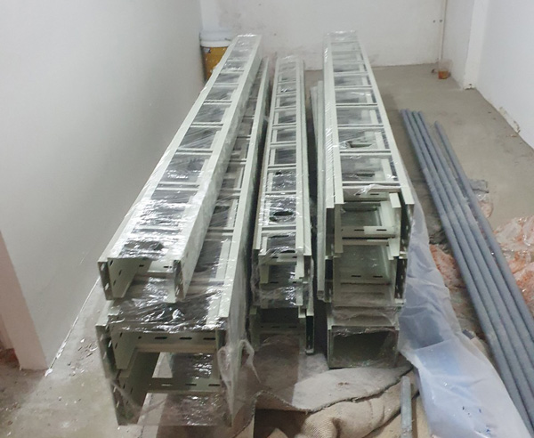 Thang cáp sơn tĩnh điện