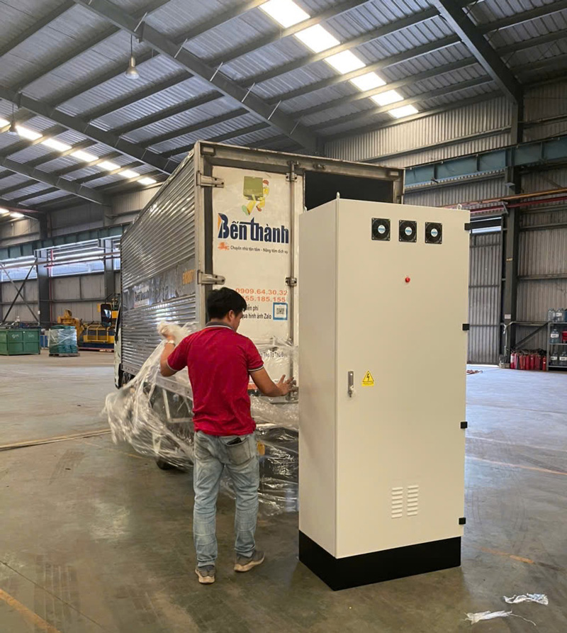 Bến Thành giao tủ phân phối đến công trình nhà xưởng