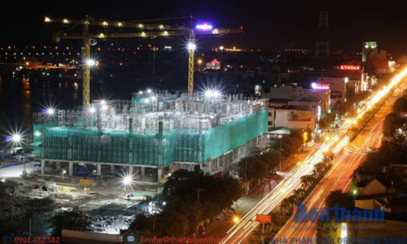 Đèn pha công trình chiếu sáng đa năng cho mọi khu vực