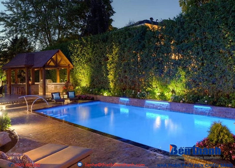 Đèn pha dưới nước lắp hồ bơi chống thấm sáng đẹp an toàn