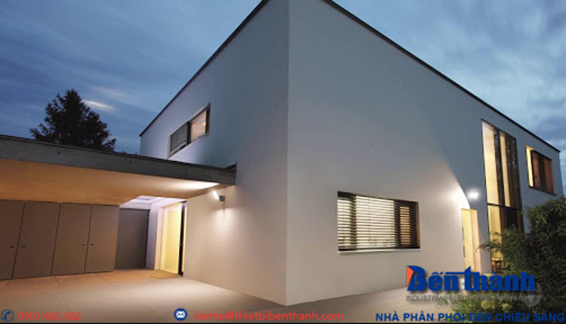 Đèn pha mặt tiền nhà phố và biệt thự tăng thẩm mỹ ban đêm