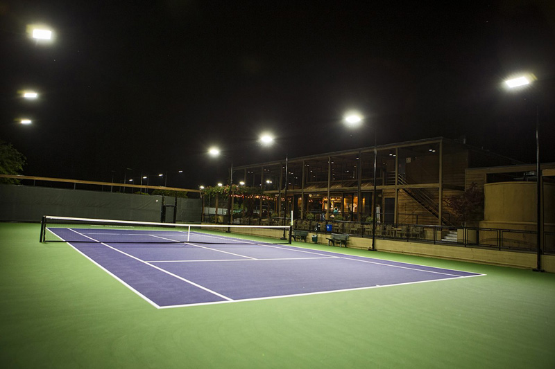 Đèn pha sân tennis chống chói đạt tiêu chuẩn thi đấu