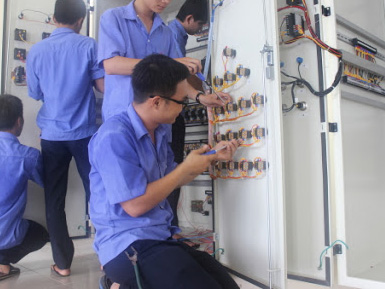 6 cách làm cho thiết bị đóng cắt điện thông minh