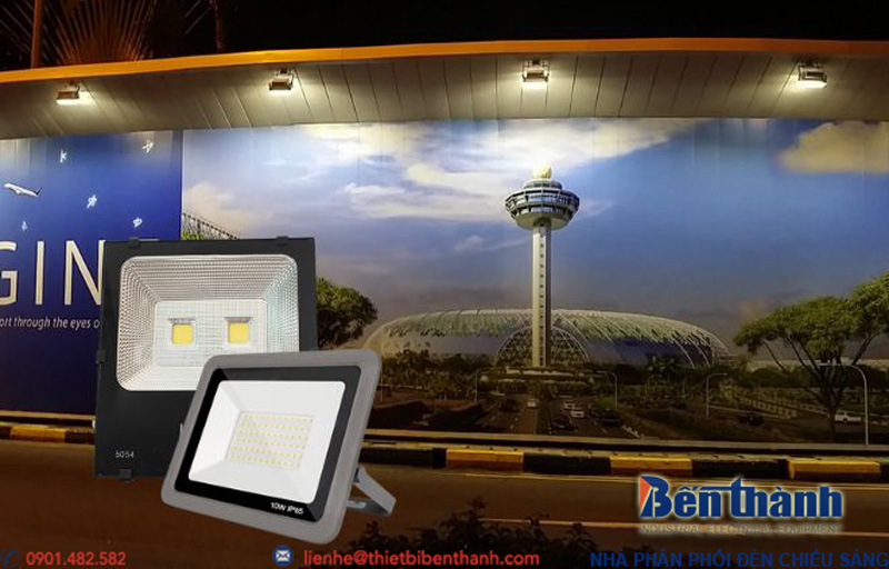 Các loại đèn chiếu bảng hiệu ngoài trời lắp nhiều nhất
