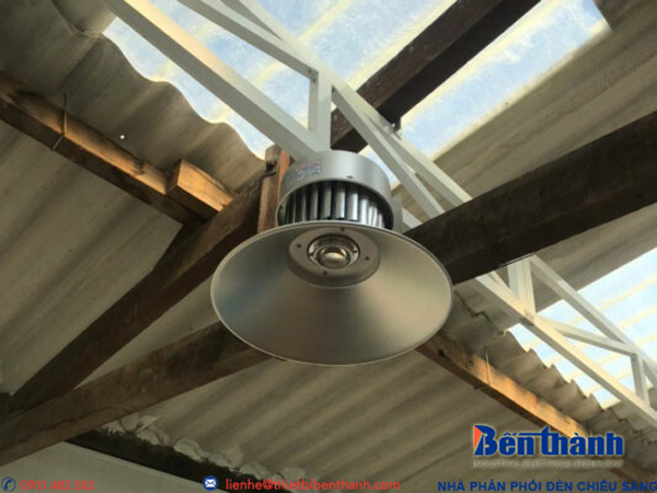 Đèn pha nhà xưởng công nghiệp chip LED tiết kiệm điện